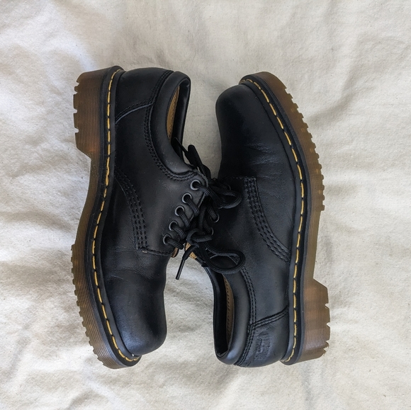 Dr. Martens Oxfords - Picture 1 of 7